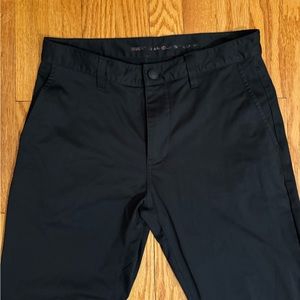 Rhône Commuter Jogger - Black 28